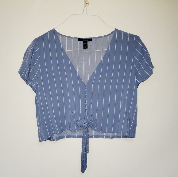 Forever 21 Tops - Forever21 Blue/white crop top